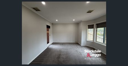 Low Maintenance 3 Bedroom Home - Photo 5