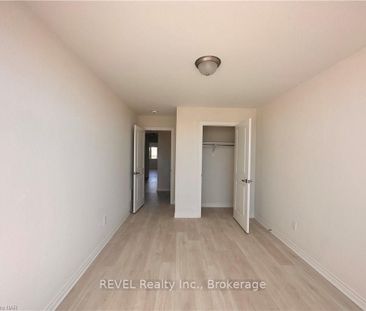 For Lease - 29 SAPPHIRE Way, Thorold, Ontario - Photo 2