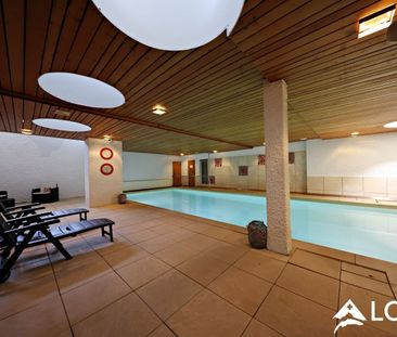 2,5 pièces avec une magnifique vue - Piscine intérieure - Photo 2