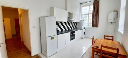 3 bedroom apartment to rent - Photo 4