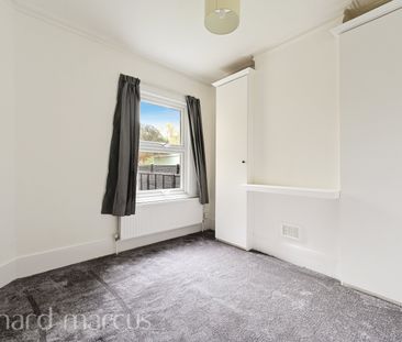 Upper High Street, Epsom - Photo 2