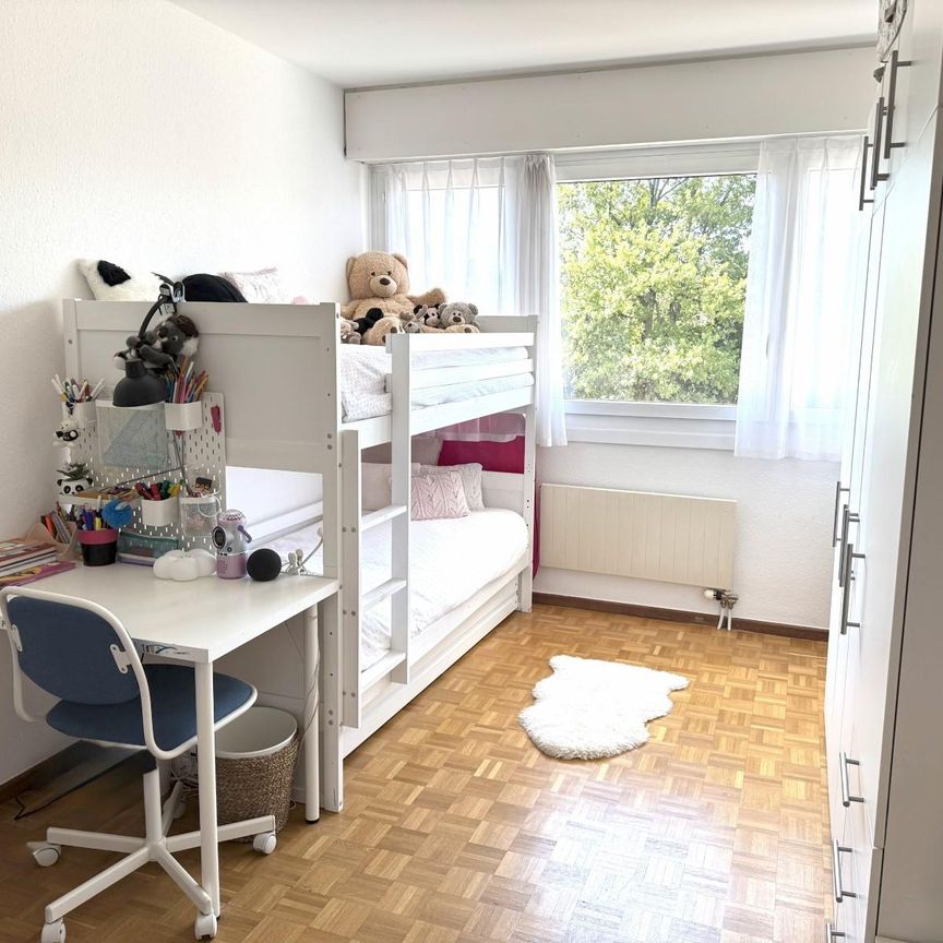 Appartement spacieux de 6 pièces au 2ème étage avec parking - Photo 1