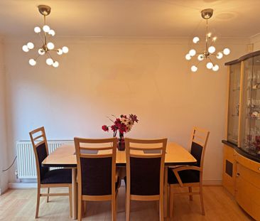 4 bedroom terraced house to rent - Photo 5