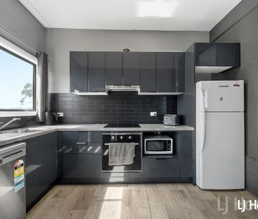 2 Bedroom Country Home only minutes out of Queanbeyan - Photo 4