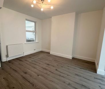 Williams Avenue - Photo 2