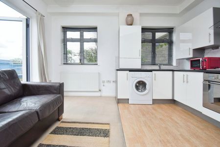 Clipper Way, London, SE13 - Photo 3