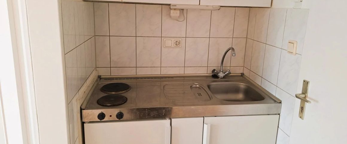 Einzimmerappartement im Dachgeschoss - Foto 1