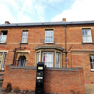 1 bedroom house of multiple occupation to rent - Photo 3