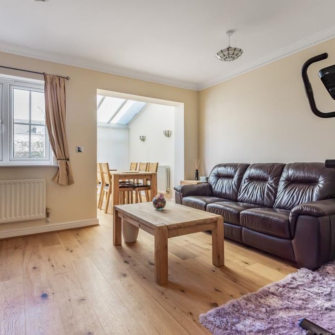 3 bedroom townhouse to rent - Photo 1