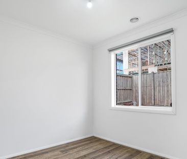 Modern 4-Bedroom Family Home in a Convenient Mickleham Location - Photo 1