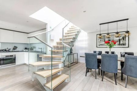 4 bedroom flat to rent - Photo 3