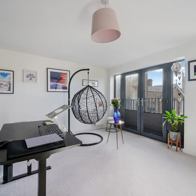 Elspeth Road, SW11, London - Photo 1