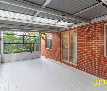 Spacious Family Living in Cranbourne West - Photo 6