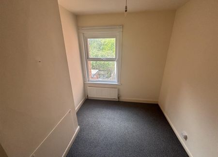 3 bedroom house - terraced to rent - Photo 3