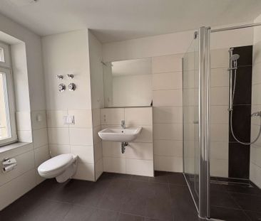 Wohntraum! Sanierte 2 Raumwohnung mit großem Balkon + modernem Bad ... - Photo 2