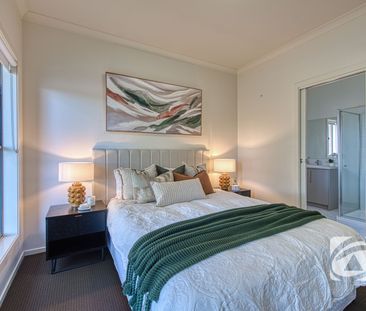 MODERN FAMILY HOME - Photo 5