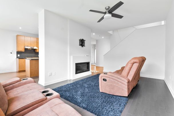 For Lease - 532 Tenor Ridge, Blossom Park - Airport and Area, Ontario - Photo 1