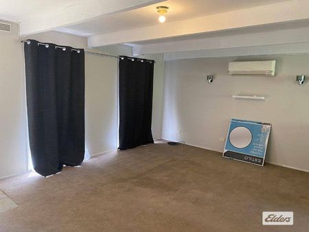 Convenient Living in a Popular Kennington Setting - Photo 4