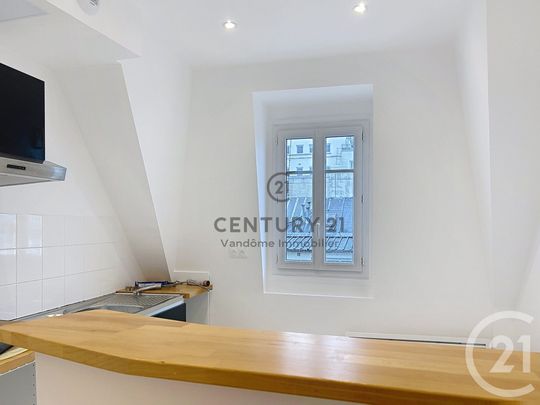 Location Appartement 1 pièce 38m² PARIS 9ème - Photo 1