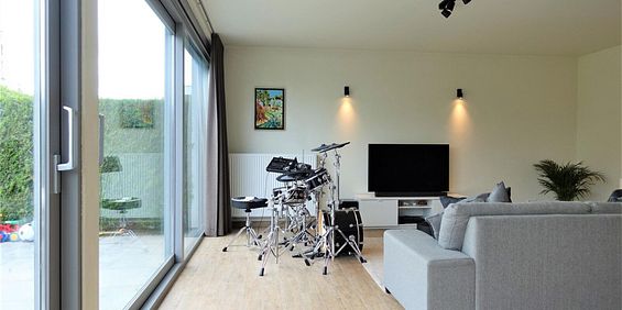 Gelijkvloers appartement met garage en tuin te huur in centrum De Pinte - Foto 3