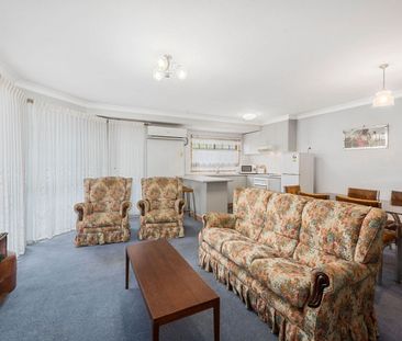 Large Unit Close to Clifford Gardens - Photo 3