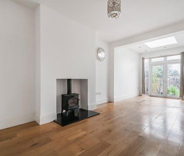 5 bedroom terraced house to rent - Photo 3