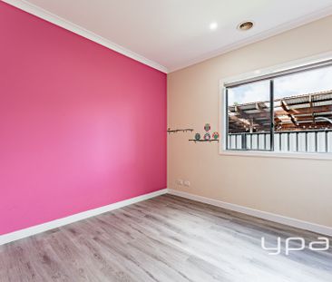 74 Thorseby Circuit, Craigieburn - Photo 2