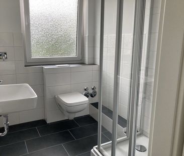 Hier wird motiviert renoviert! - Foto 1