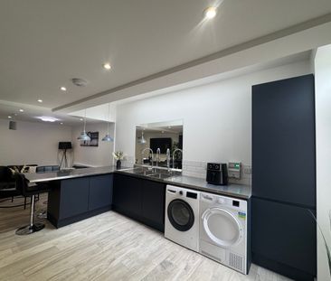 6 BEDROOM, EN-SUITE, 143 NORTHFIELD ROAD – STUDENT ACCOMMODATION CO... - Photo 3