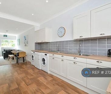 1 bedroom in a house share to rent - Photo 5