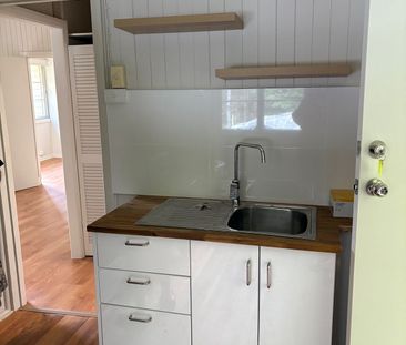 Beautifully presented character unit backing onto Nature Reserve - Photo 2