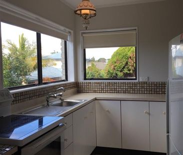 Tidy Two Bedroom in Kamo - Photo 3