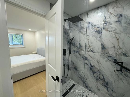 Detached Home For Lease | W9229490 - Photo 1