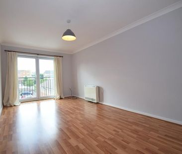 Carmichael Close, Ruislip, HA4 - Photo 1