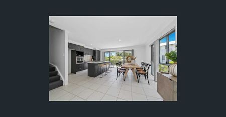 PRIVACY - SPACE - STYLISH - Photo 3