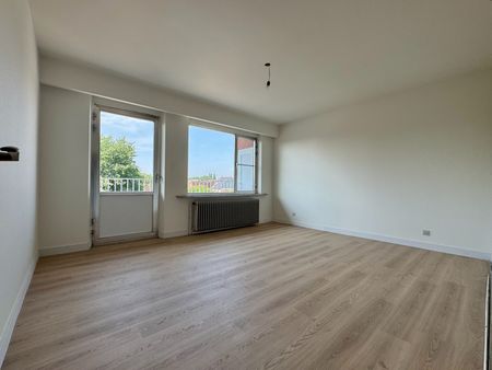 Gerenoveerd 3-slaapkamer appartement met garagebox in centrum Turnhout - Photo 4