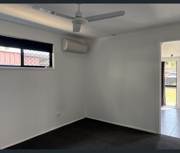 Andergrove, Nicely Renovated - Photo 4