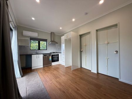 Brand New 2 bedroom Unit - Photo 2