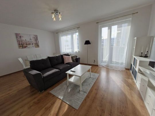 2-pokojowe, Strzeszyn, ul. Elżbiety Zawackiej, 56,7 m2, I piętro, umeblowane - Photo 1