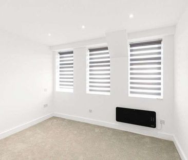 London Road, Sittingbourne, Kent, ME10 - Photo 5