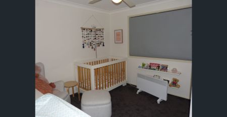 Lovely Family home in beautiful condition - Photo 3