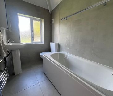 3 bedroom semi-detached house to rent - Photo 6