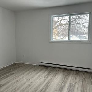 Appartement à louer à partir du 1er août – 4 ½ - 4 1/2 apartment to rent - available from Aug 1st - Photo 2