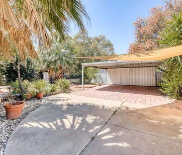 Three Bedroom House - Photo 5