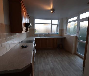 3 BED House To rent - Photo 6