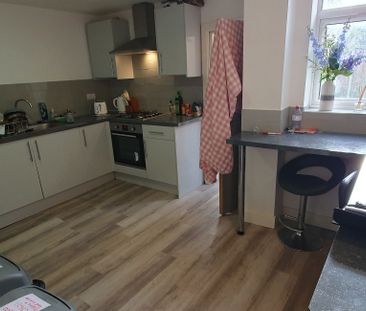 19 Daniel Street, Cathays, Cardiff, CF24 4NX - Photo 3