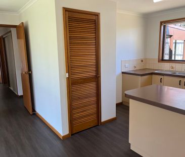 THREE BEDROOM FAMILY HOME - Photo 1
