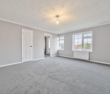 2 bedroom Flat To Let Total Size: 517 SQ FT - Photo 2