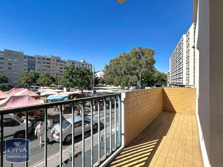 Location Appartement 4 pièces 86m² VILLEURBANNE 69100 - Photo 4