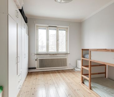 Nyköpingsvägen, Södertälje - Photo 2